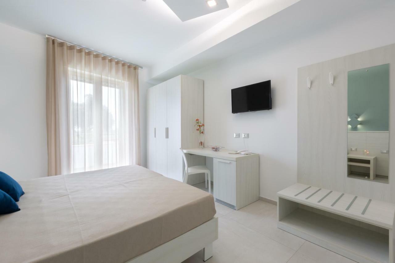 Alfema Rooms Ugento Kültér fotó